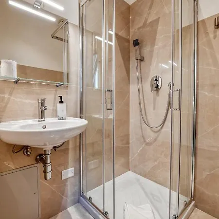 3 3 Bathrooms - Lovely Close The Vatican * Roma